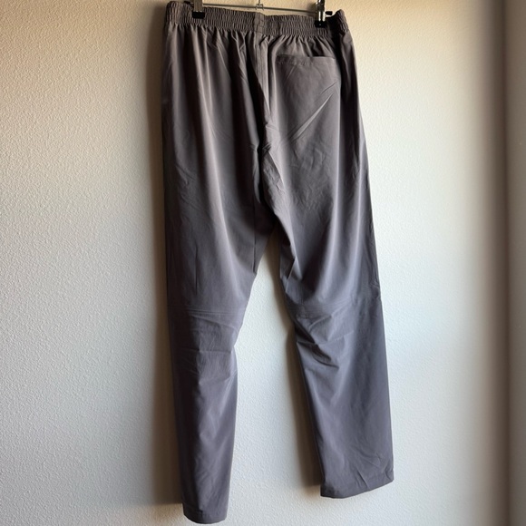 Outdoor Voices Zephry 26” Gray Pant - Picture 4 of 5